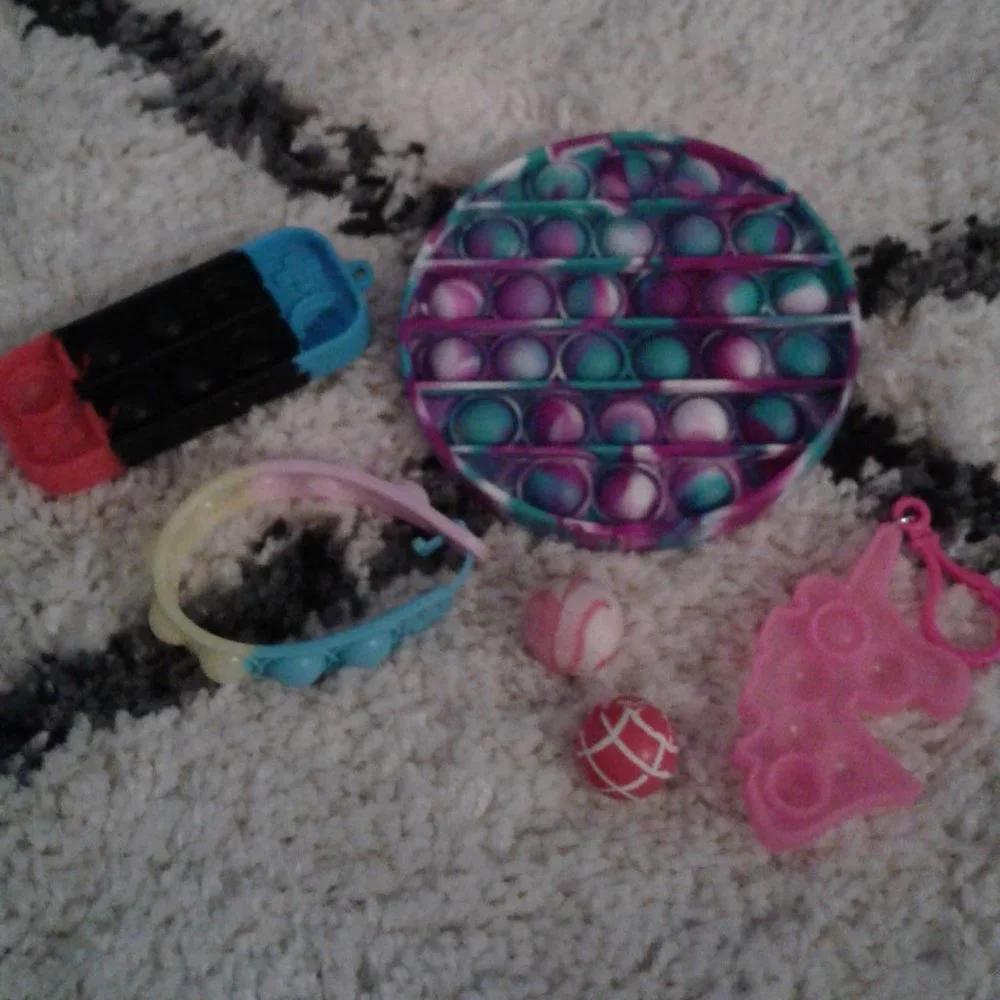 Fidget Set - Picture 1 of 8